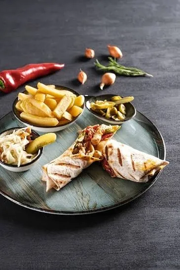 TAVUKLU WRAP
